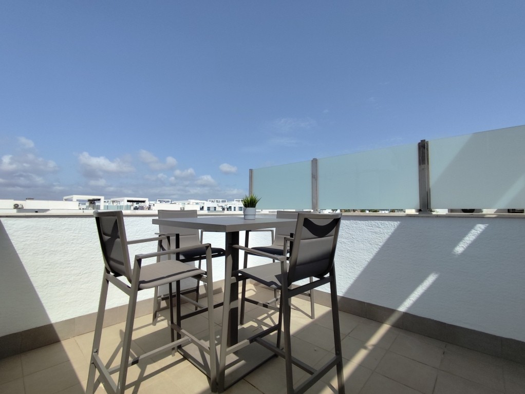 For sale - 3 Bedroom 2 Bathroom Penthouse in El Raso - El Raso  - Alicante