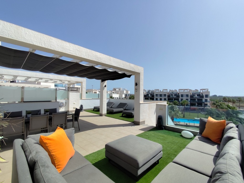 For sale - 3 Bedroom 2 Bathroom Penthouse in El Raso - El Raso  - Alicante