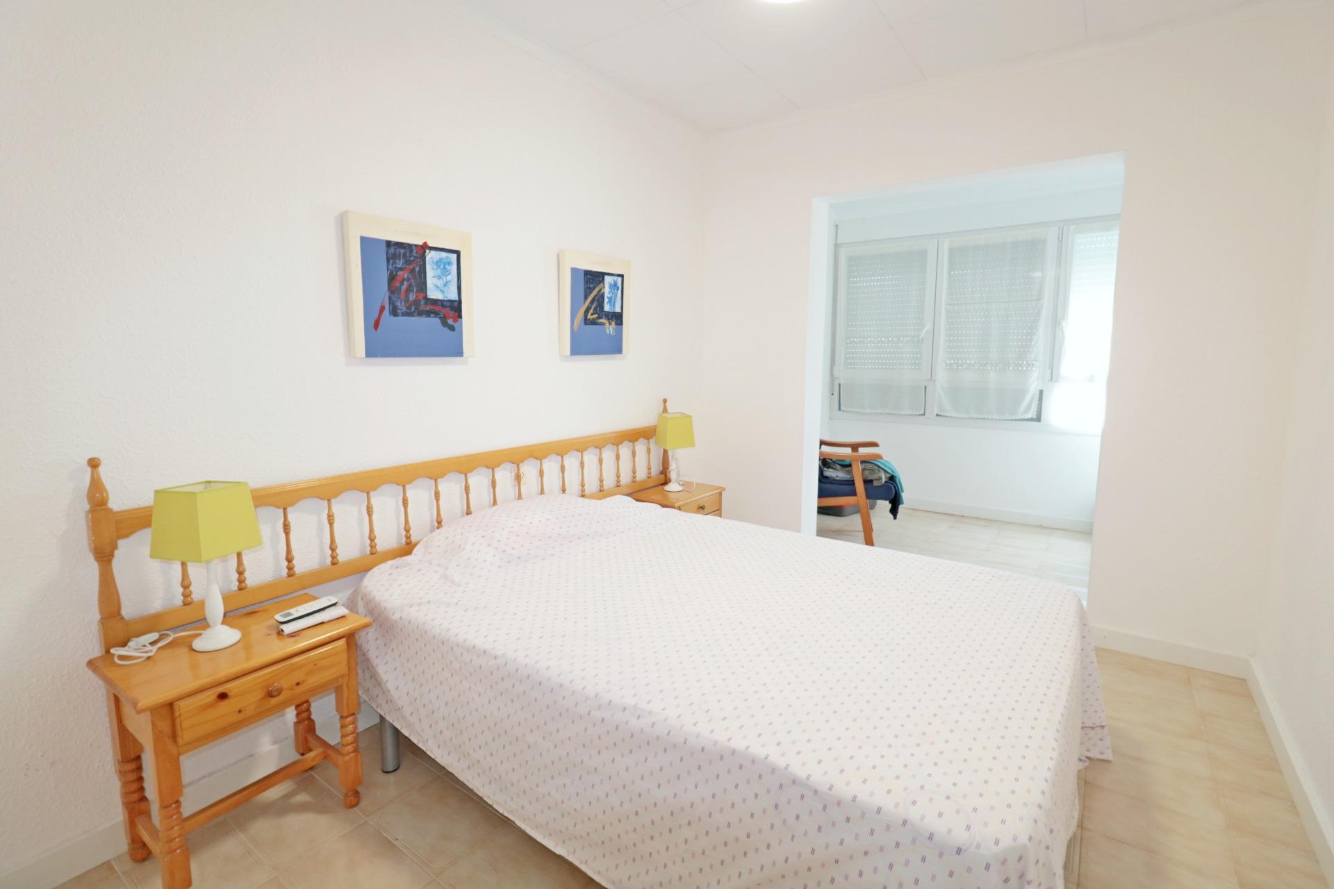 For sale - 3 Bedroom 2 Bathroom Town House in Torrevieja - Playa De Los Naufragos  - Alicante