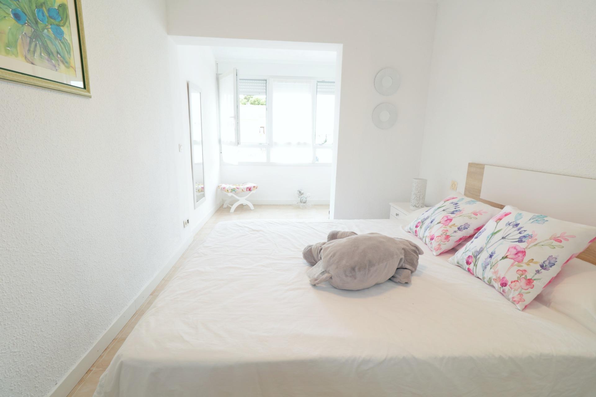 For sale - 3 Bedroom 2 Bathroom Town House in Torrevieja - Playa De Los Naufragos  - Alicante