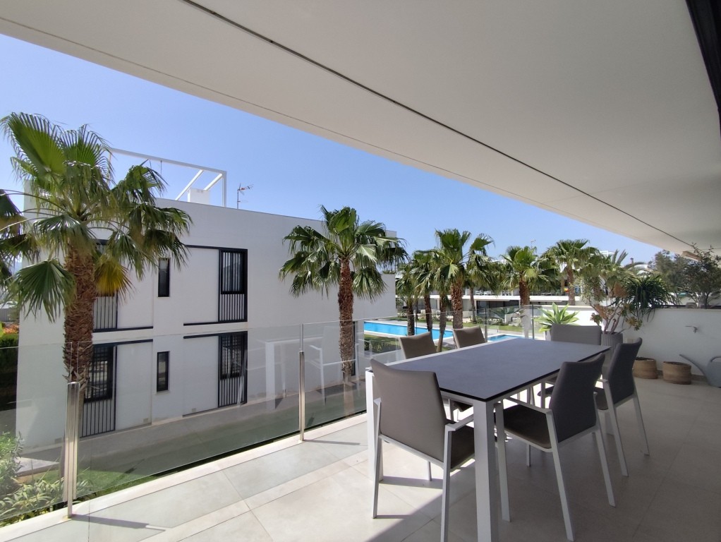 For sale - 3 Bedroom 2 Bathroom Penthouse in Mar de Cristal - Mar de Cristal  - Murcia