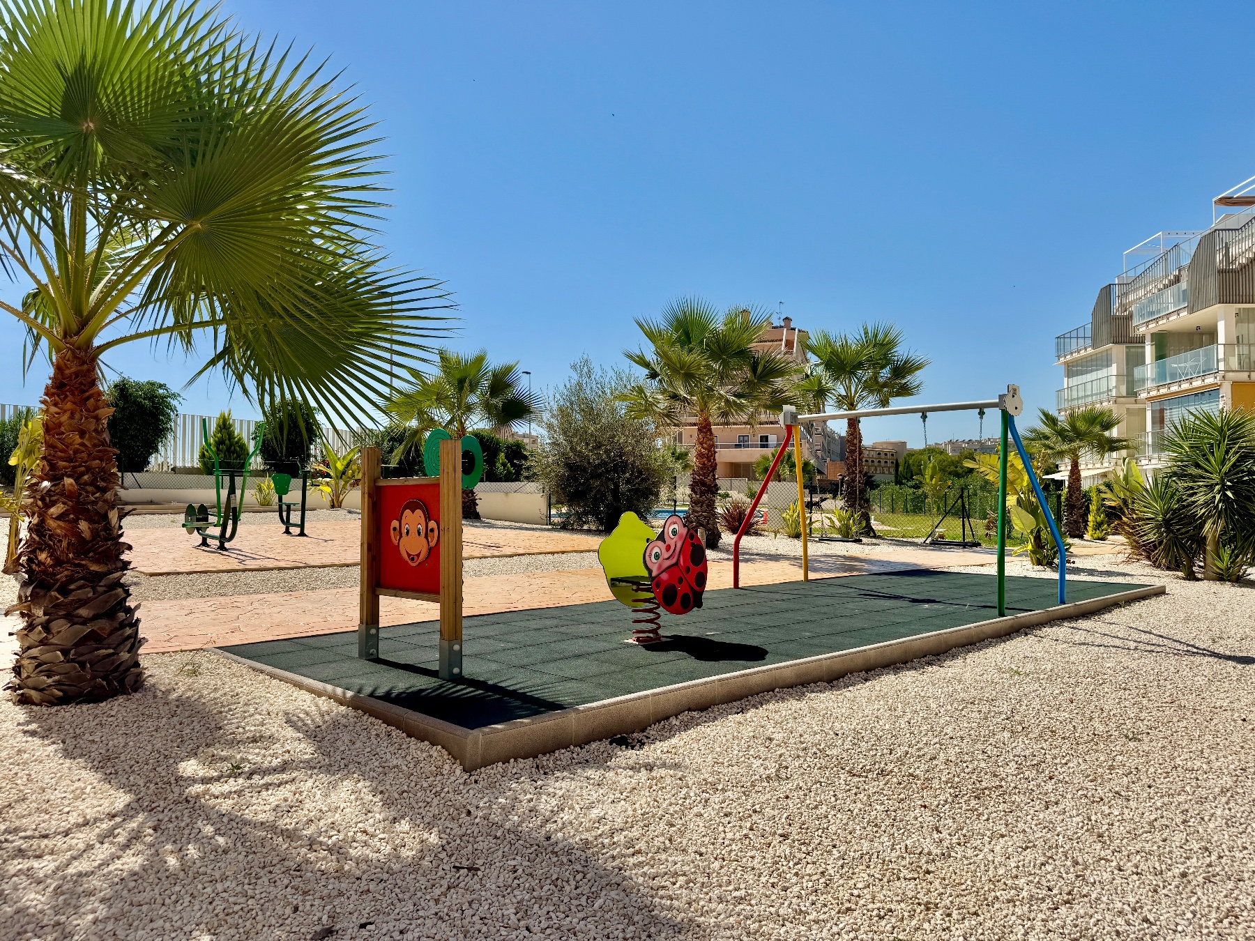 For sale - 2 Bedroom 2 Bathroom Apartment in Orihuela - Inland  - Alicante