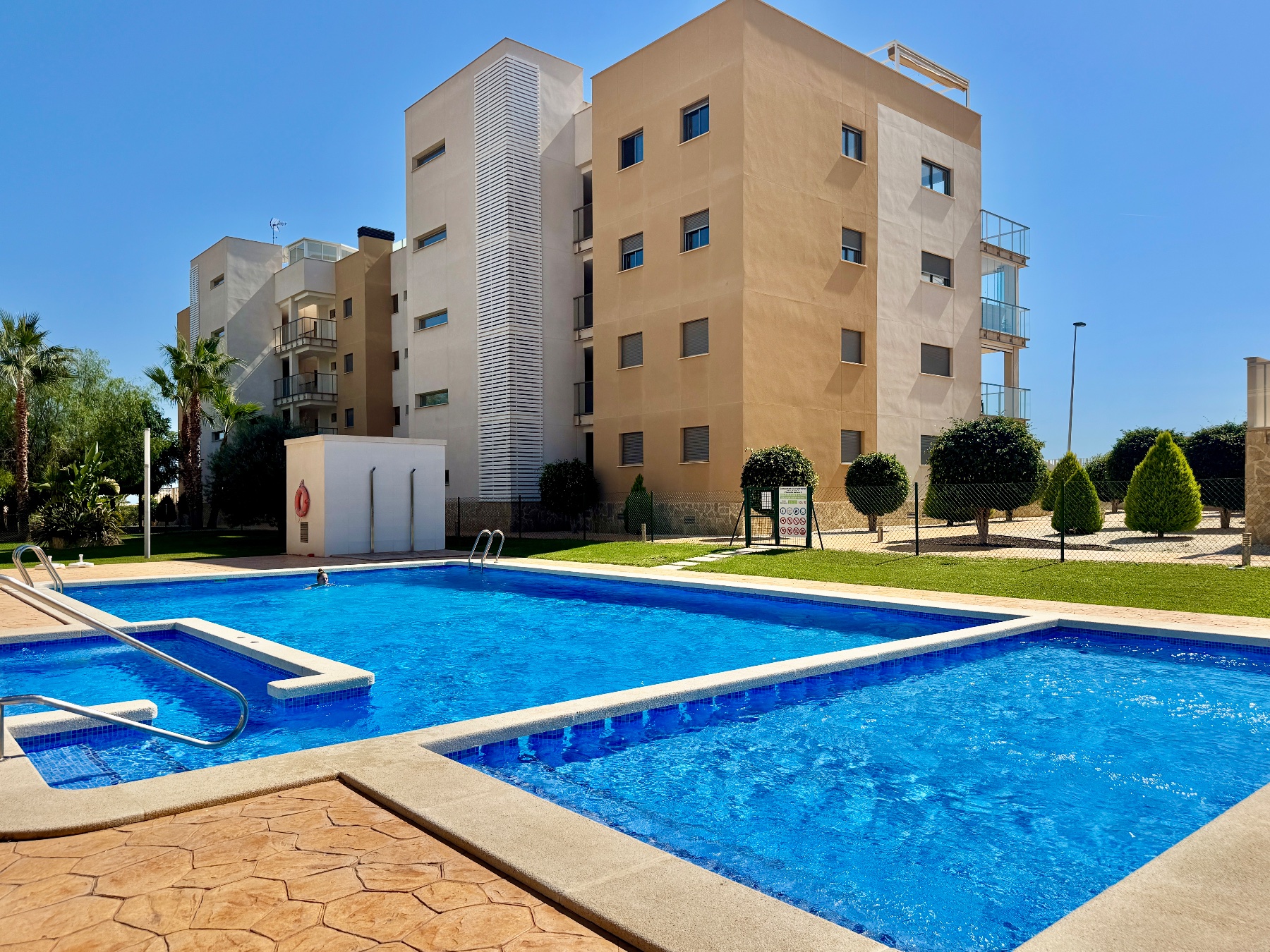 For sale - 2 Bedroom 2 Bathroom Apartment in Orihuela - Inland  - Alicante