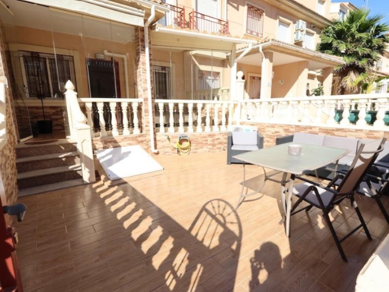 For sale - 3 Bedroom 2 Bathroom Town House in Orihuela - Inland  - Alicante