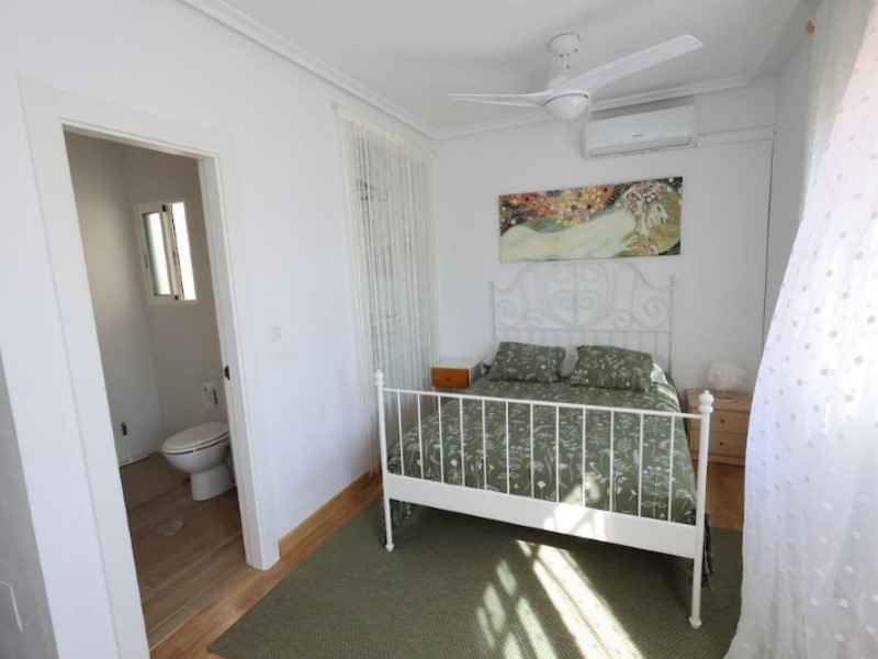 For sale - 3 Bedroom 2 Bathroom Town House in Orihuela - Inland  - Alicante