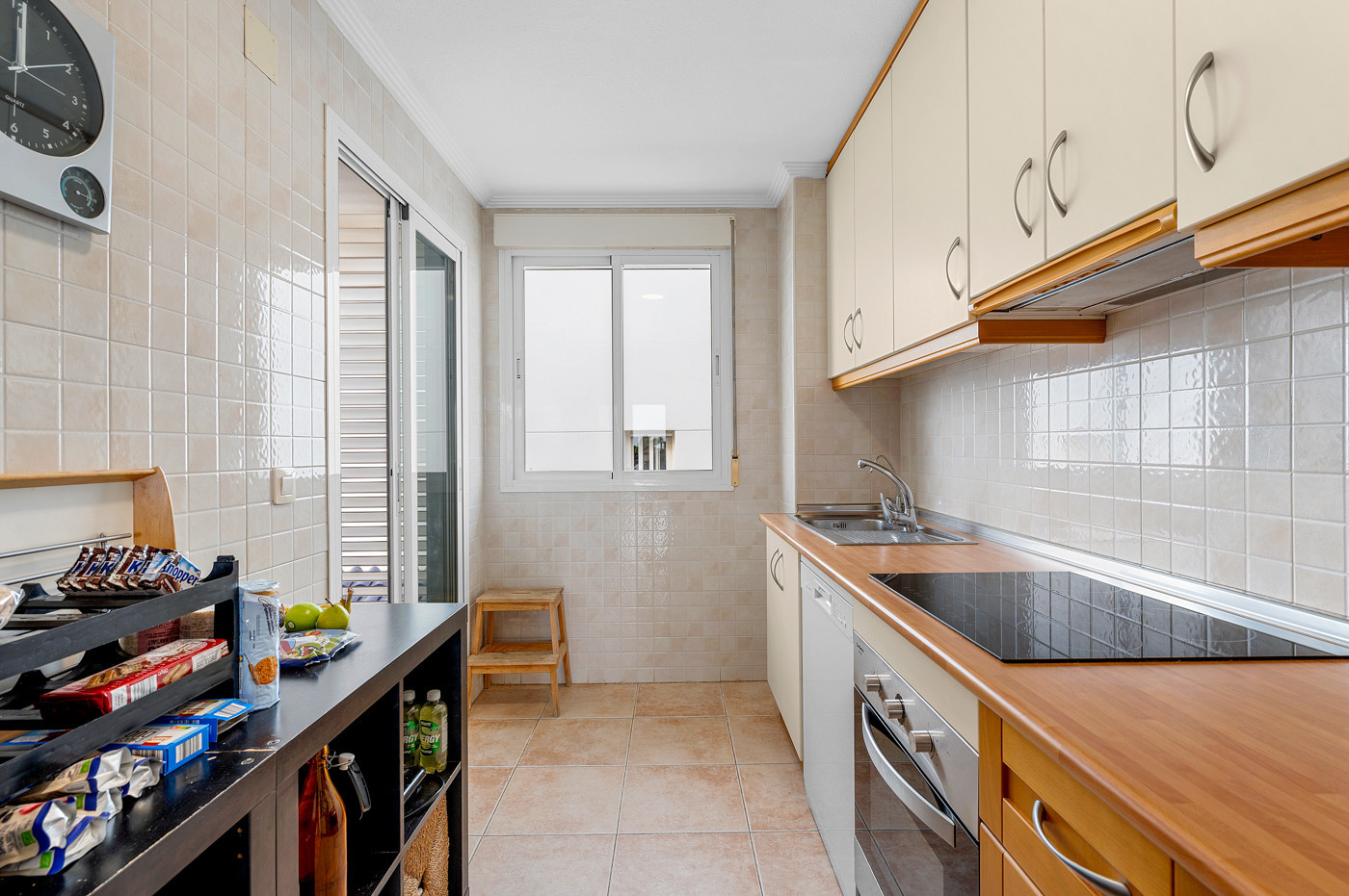 For sale - 3 Bedroom 2 Bathroom Apartment in Torrevieja - Costa Blanca  - Alicante