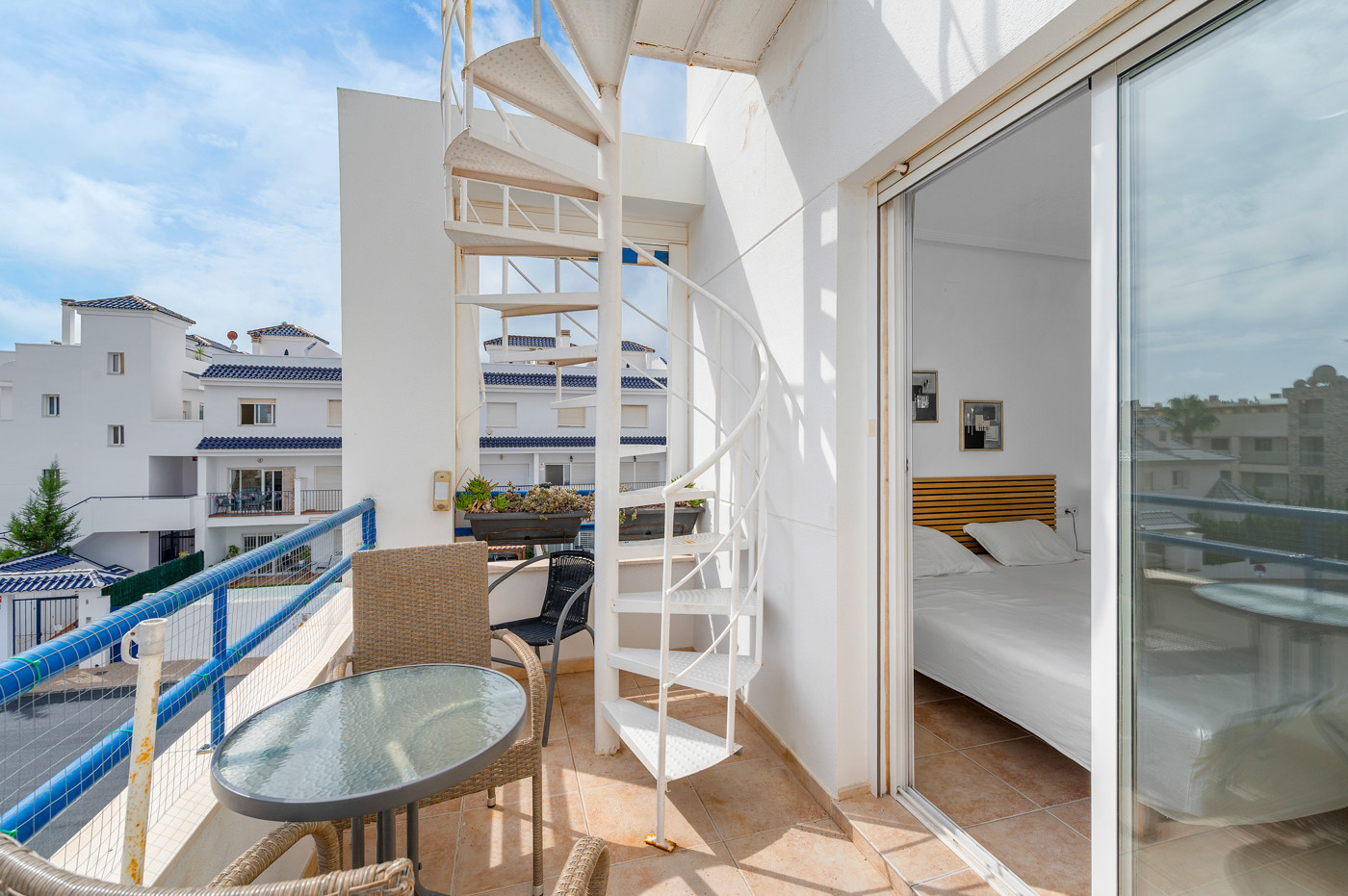 For sale - 3 Bedroom 2 Bathroom Apartment in Torrevieja - Costa Blanca  - Alicante
