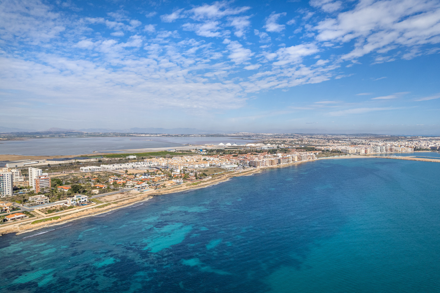 For sale - 3 Bedroom 2 Bathroom Apartment in Torrevieja - Costa Blanca  - Alicante