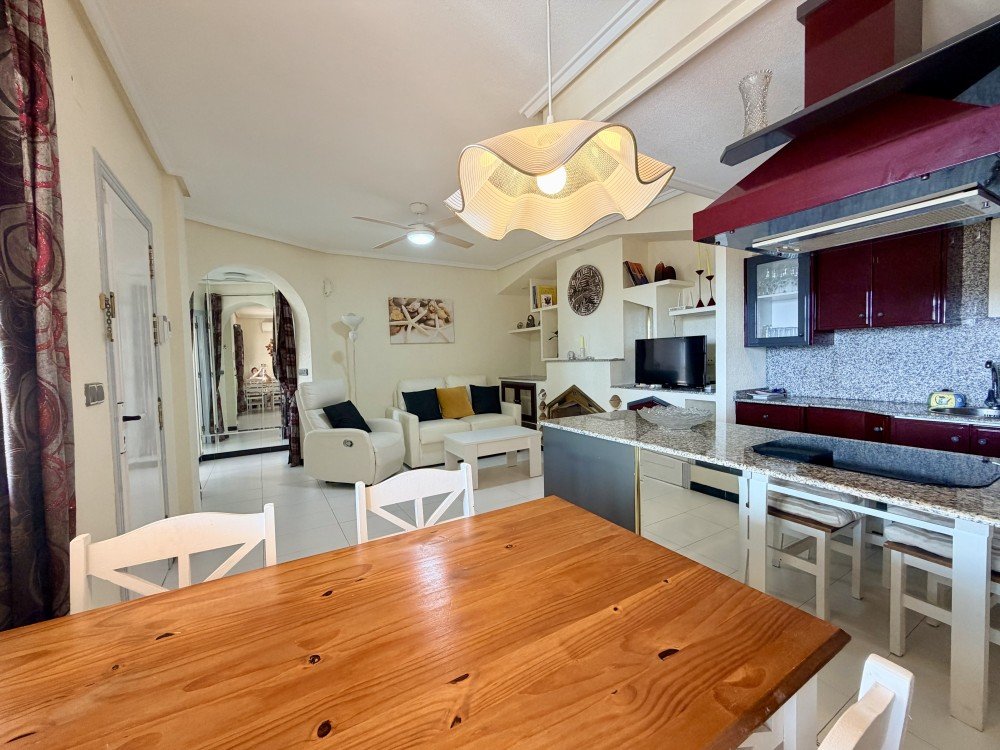 For sale - 2 Bedroom 1 Bathroom Bungalow in Torrevieja - Costa Blanca  - Alicante