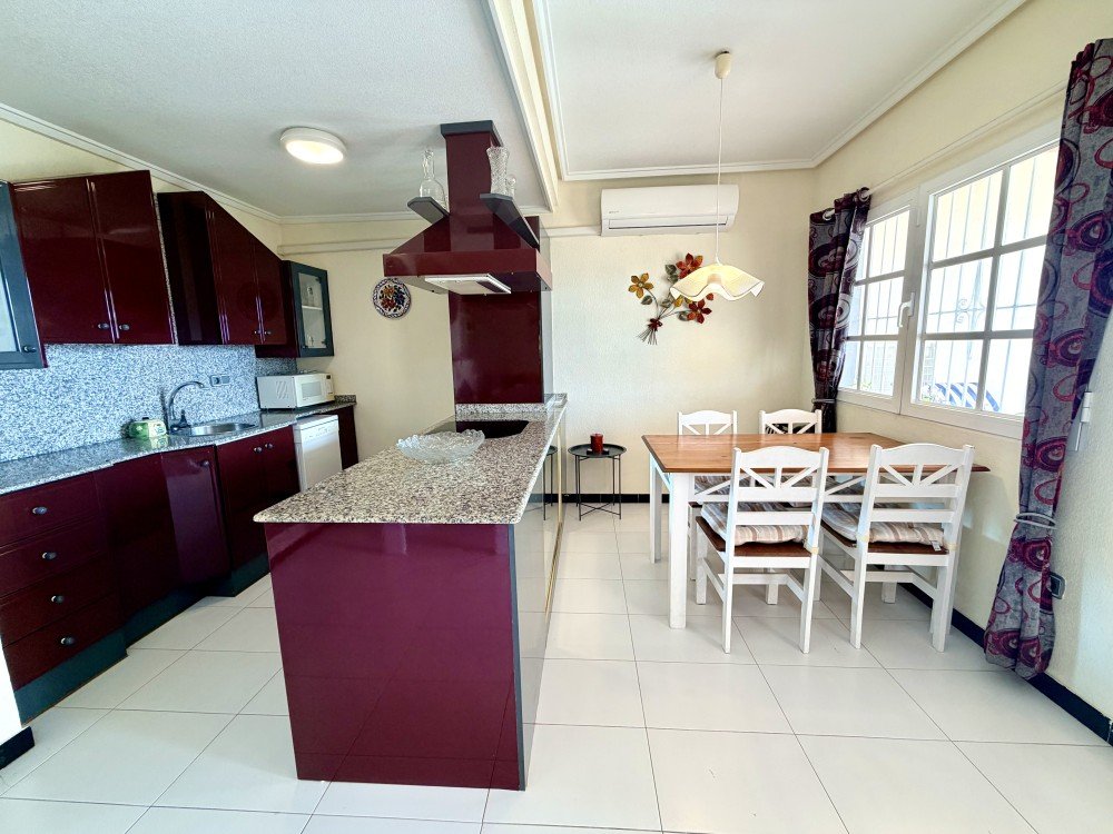 For sale - 2 Bedroom 1 Bathroom Bungalow in Torrevieja - Costa Blanca  - Alicante