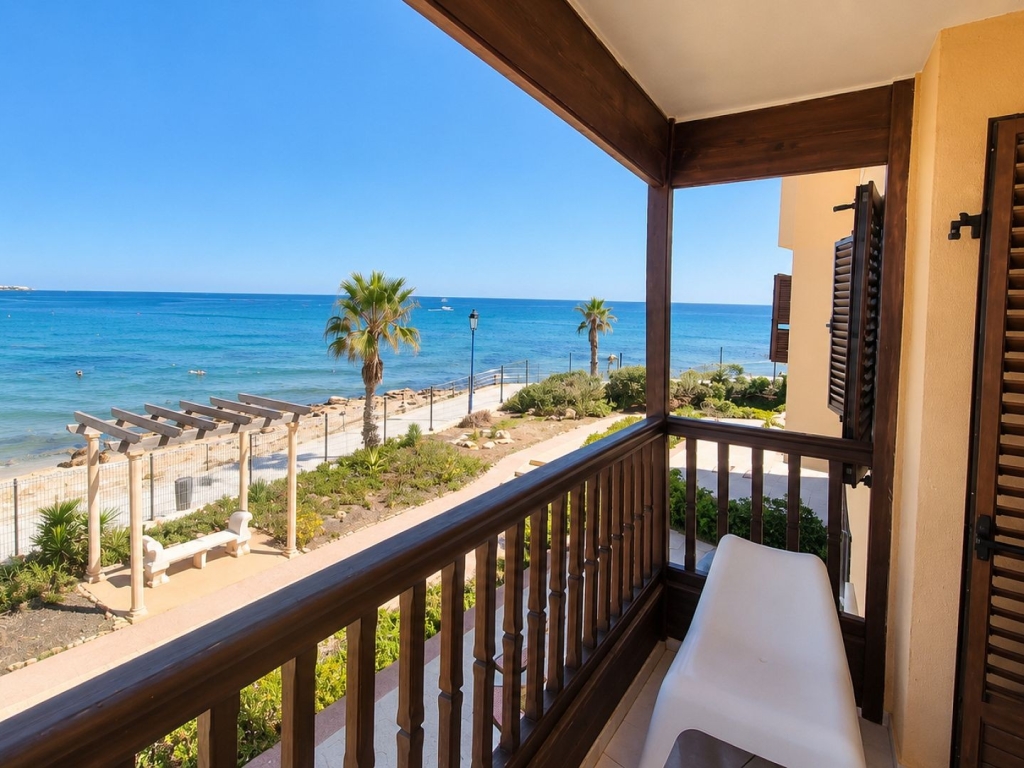 3 Bedroom 2 Bathroom Apartment in Orihuela Costa