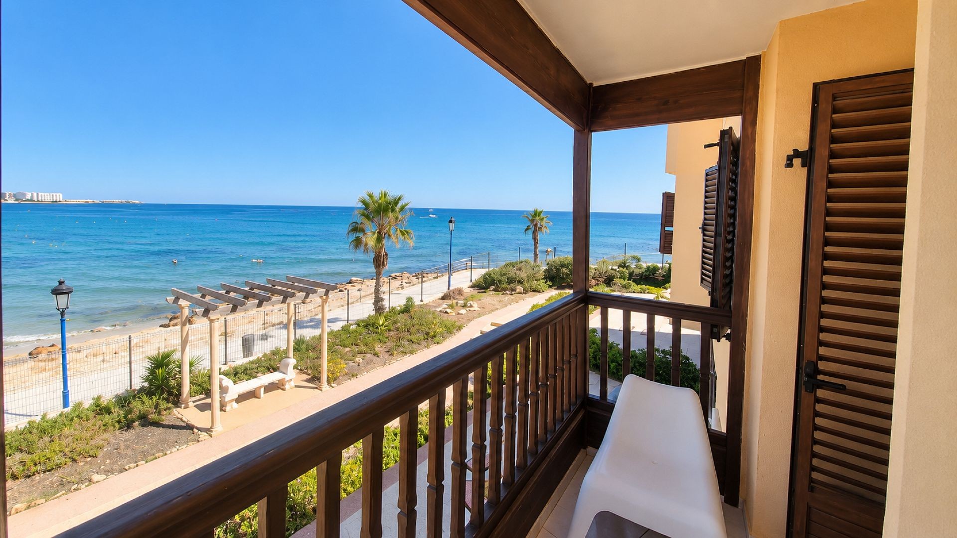For sale - 3 Bedroom 2 Bathroom Apartment in Orihuela Costa - Costa Blanca  - Alicante