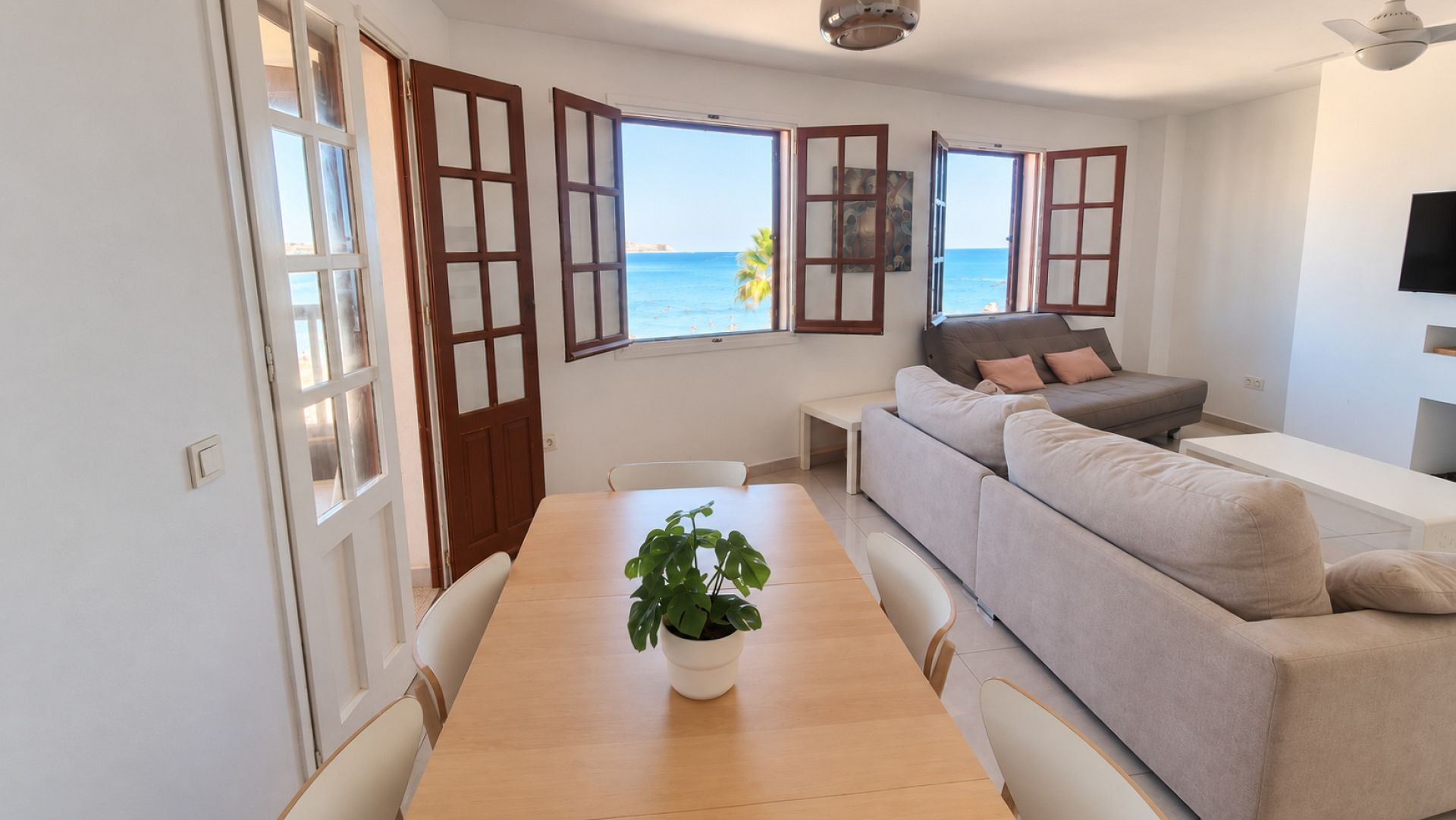 For sale - 3 Bedroom 2 Bathroom Apartment in Orihuela Costa - Costa Blanca  - Alicante