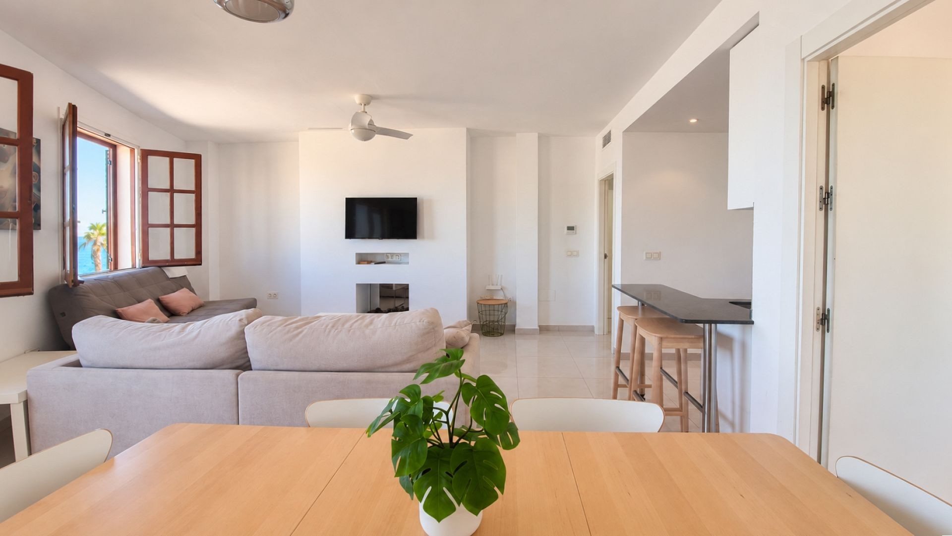 For sale - 3 Bedroom 2 Bathroom Apartment in Orihuela Costa - Costa Blanca  - Alicante