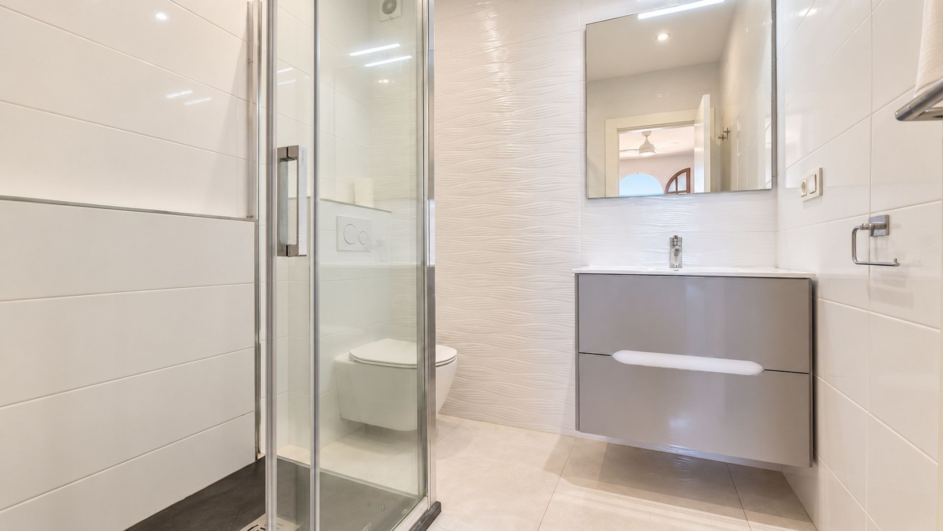 For sale - 3 Bedroom 2 Bathroom Apartment in Orihuela Costa - Costa Blanca  - Alicante