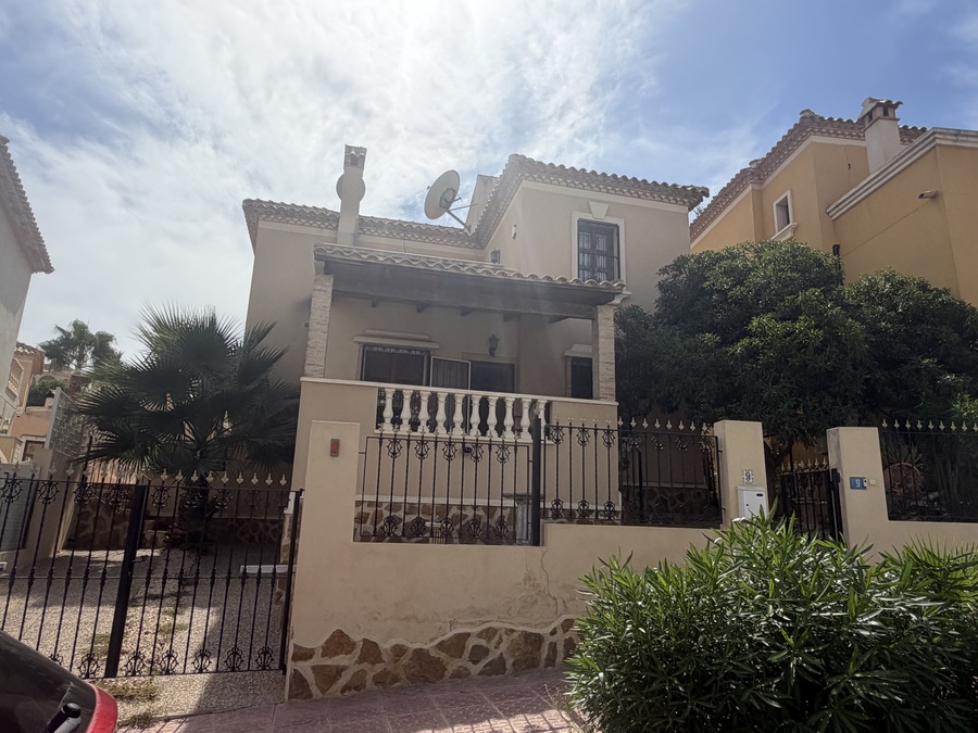 For sale - 3 Bedroom 2 Bathroom Villa in Ciudad Quesada - Costa Blanca  - Alicante