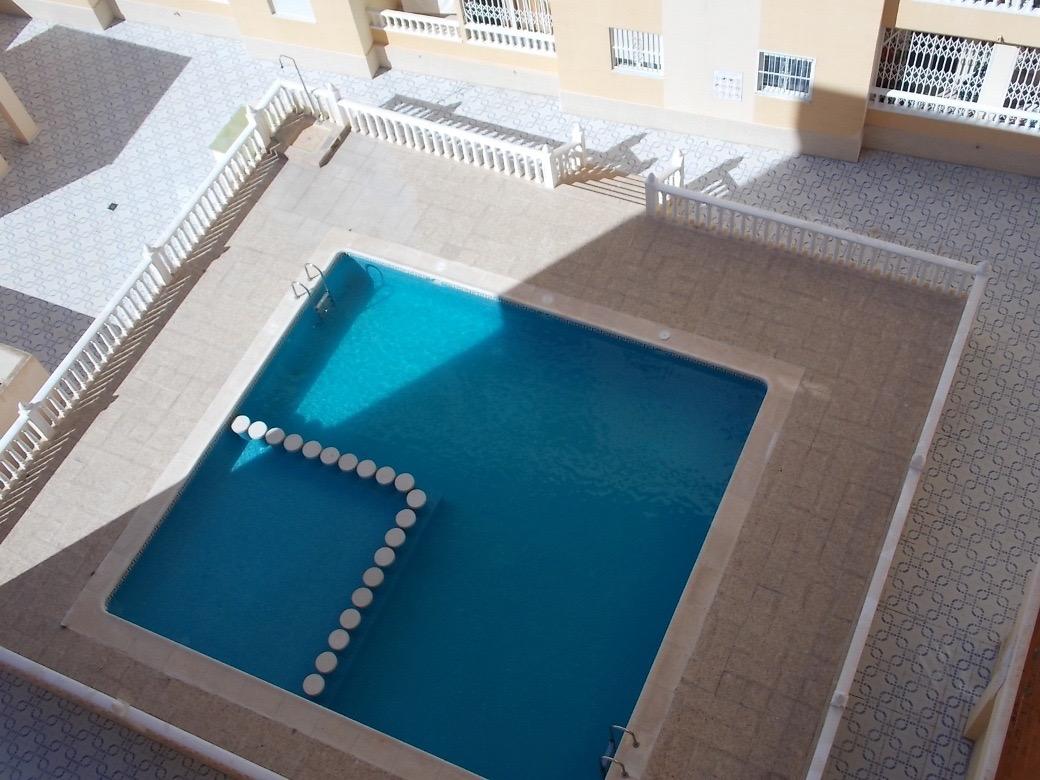 For sale - 2 Bedroom 1 Bathroom Penthouse in Torrevieja - Centro  - Alicante