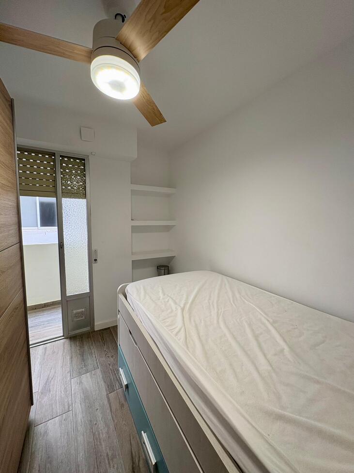 For sale - 3 Bedroom 2 Bathroom Apartment in Torrevieja - Costa Blanca  - Alicante