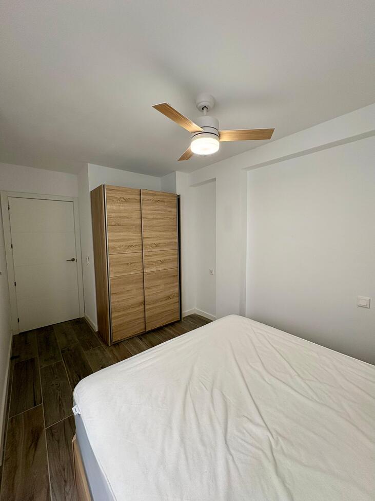For sale - 3 Bedroom 2 Bathroom Apartment in Torrevieja - Costa Blanca  - Alicante