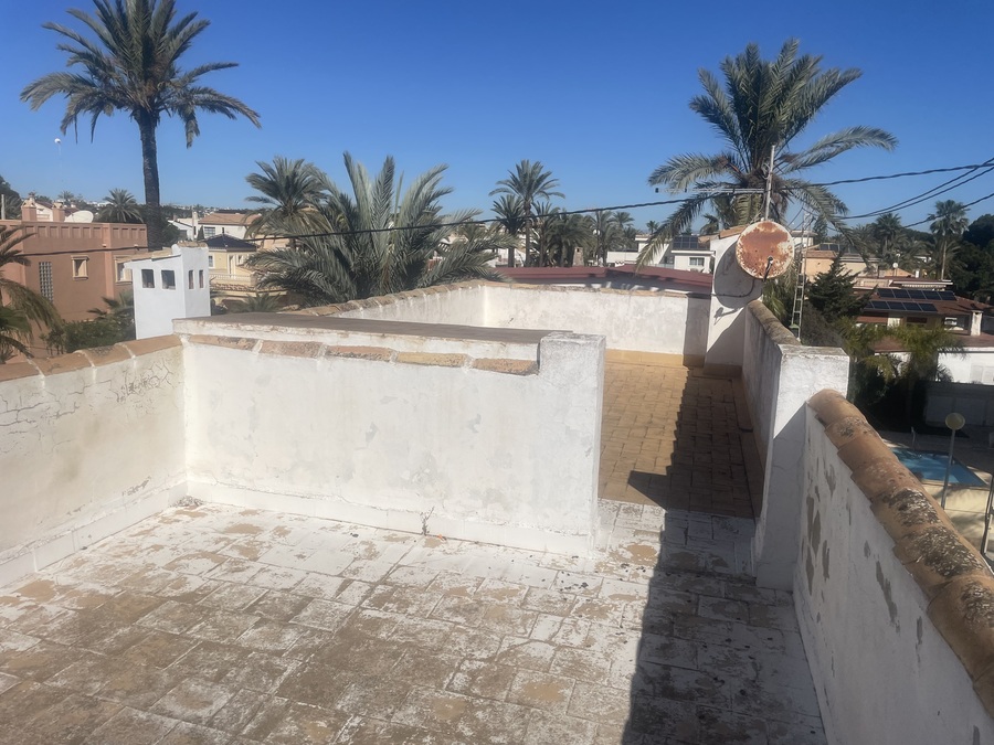 For sale - 4 Bedroom 2 Bathroom Villa in Cabo Roig - Costa Blanca  - Alicante