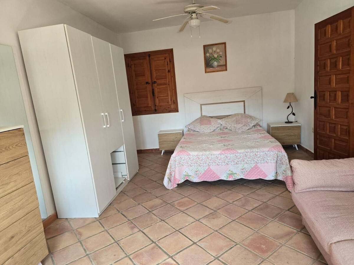 For sale - 4 Bedroom 2 Bathroom Villa in Cabo Roig - Costa Blanca  - Alicante