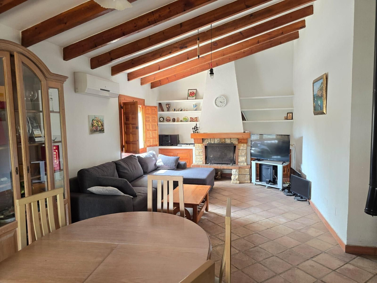 For sale - 4 Bedroom 2 Bathroom Villa in Cabo Roig - Costa Blanca  - Alicante