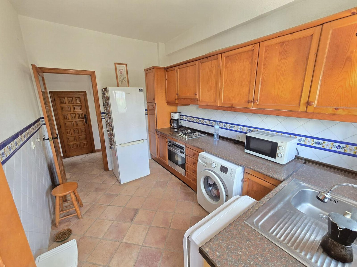 For sale - 4 Bedroom 2 Bathroom Villa in Cabo Roig - Costa Blanca  - Alicante