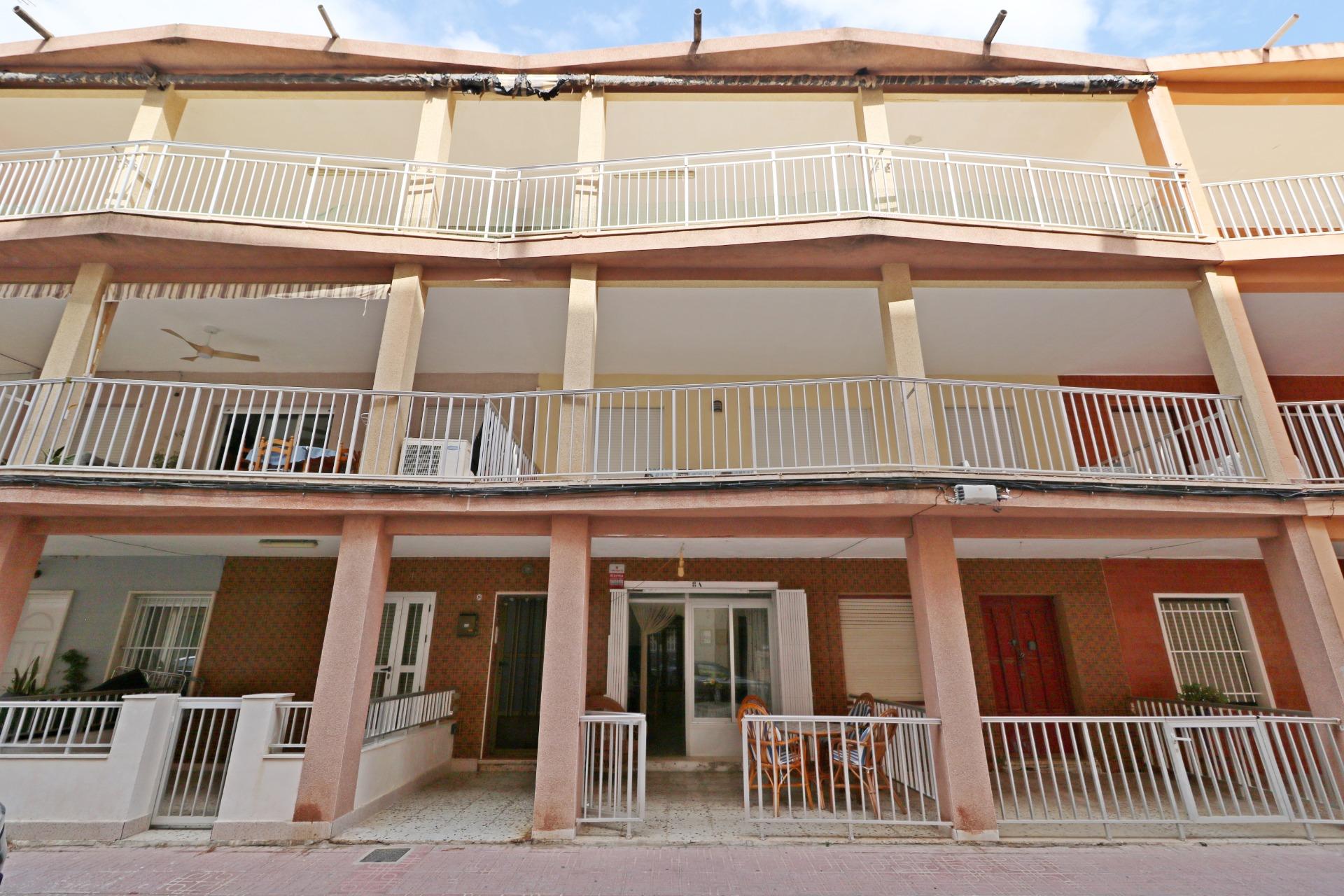 For sale - 3 Bedroom 1 Bathroom Apartment in Torrevieja - La Mata Pueblo  - Alicante