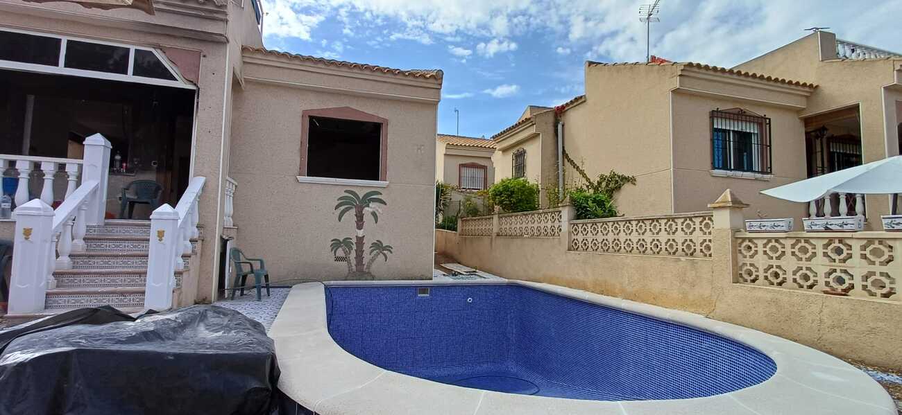 For sale - 3 Bedroom 1 Bathroom Villa in Algorfa - Montemar  - Alicante