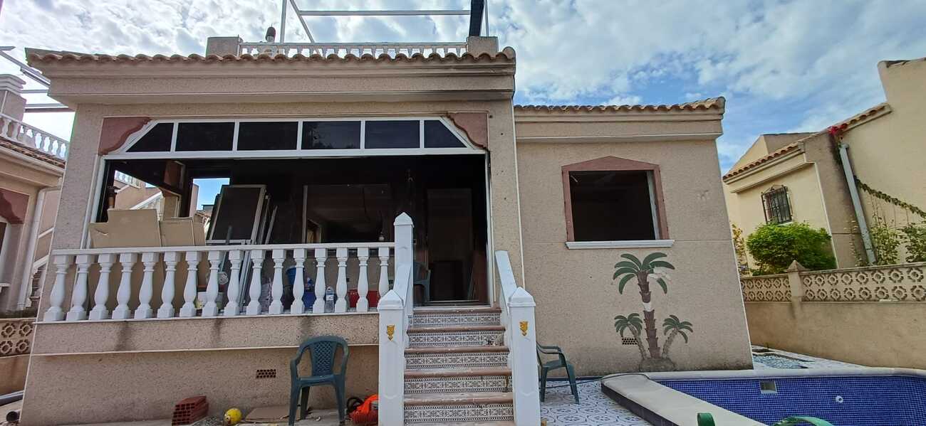 For sale - 3 Bedroom 1 Bathroom Villa in Algorfa - Montemar  - Alicante