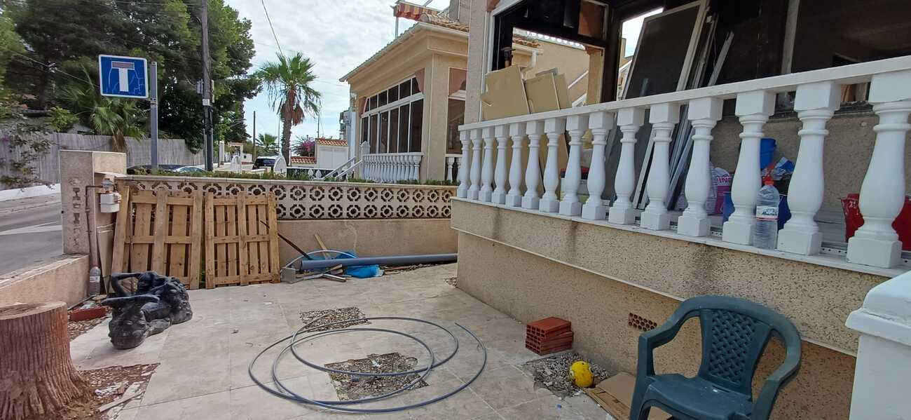 For sale - 3 Bedroom 1 Bathroom Villa in Algorfa - Montemar  - Alicante