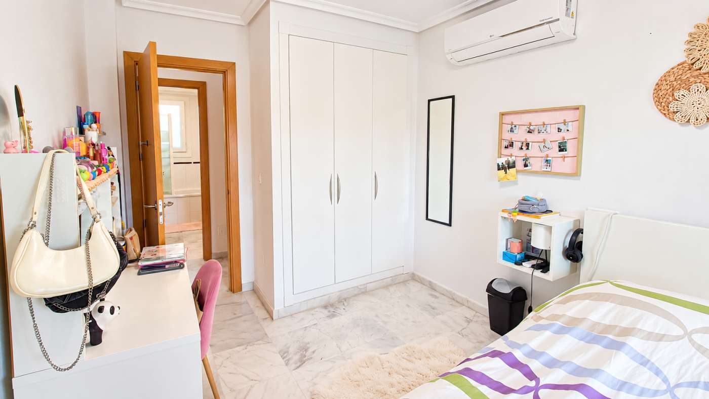 For sale - 3 Bedroom 2 Bathroom Villa in Algorfa - Inland  - Alicante