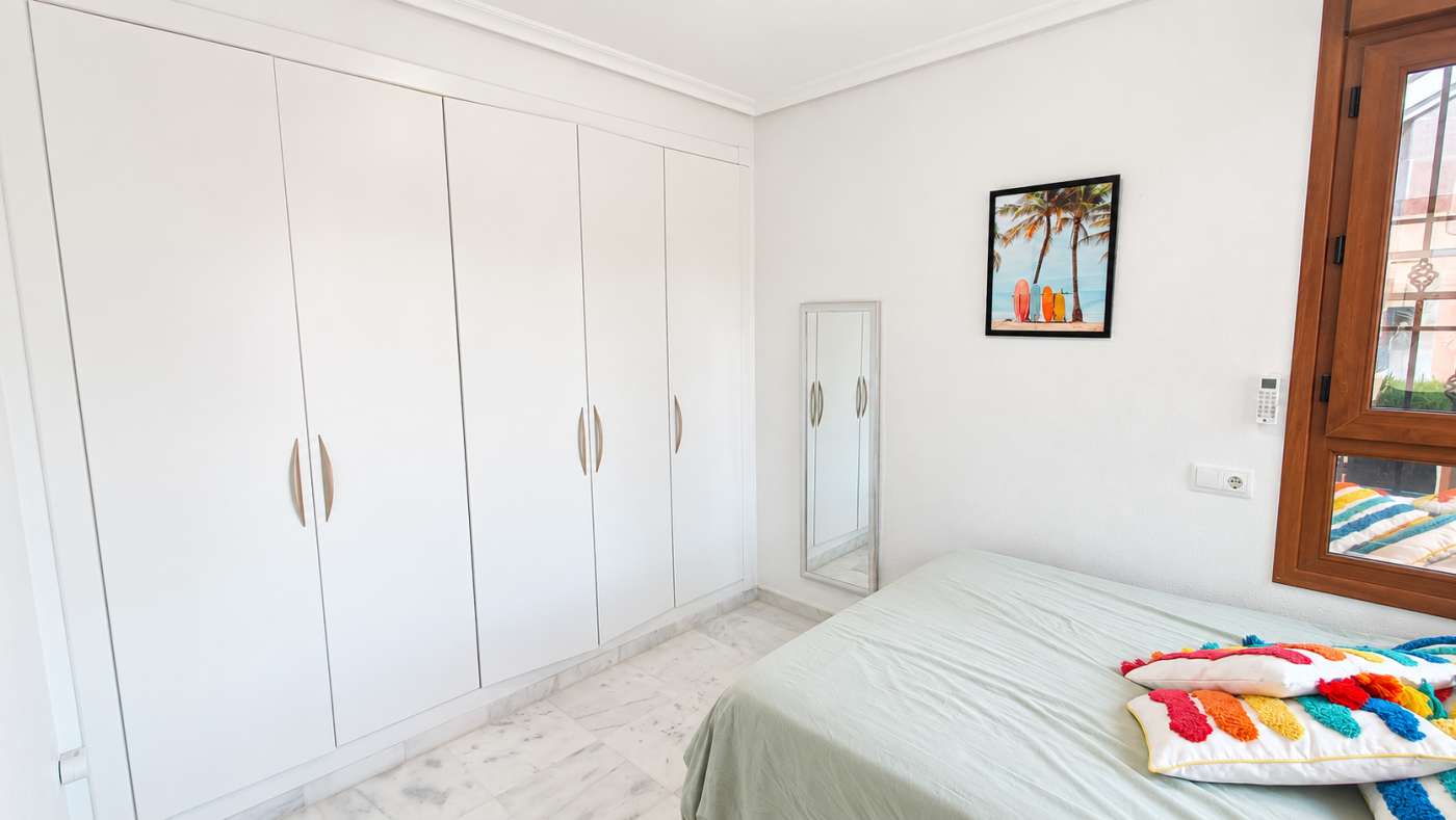 For sale - 3 Bedroom 2 Bathroom Villa in Algorfa - Inland  - Alicante