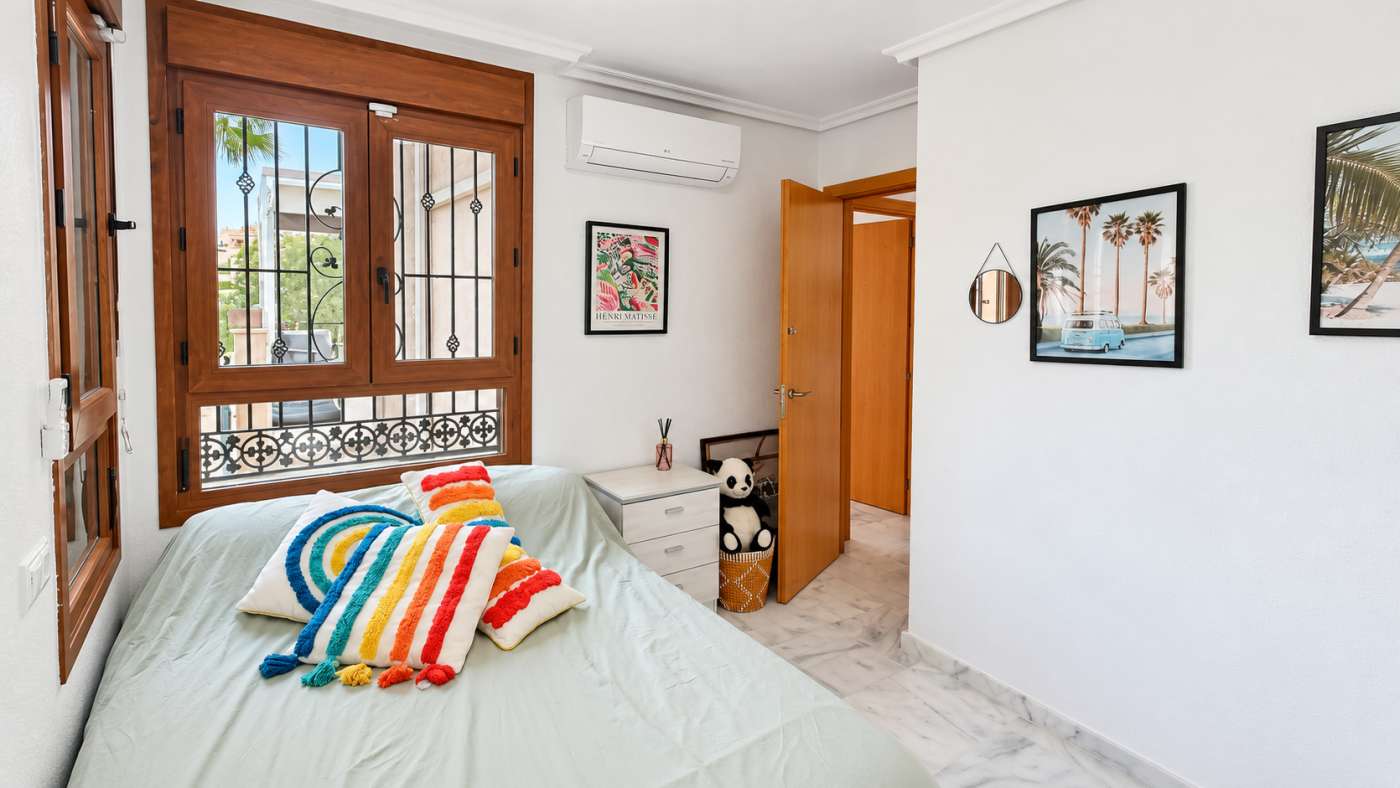 For sale - 3 Bedroom 2 Bathroom Villa in Algorfa - Inland  - Alicante