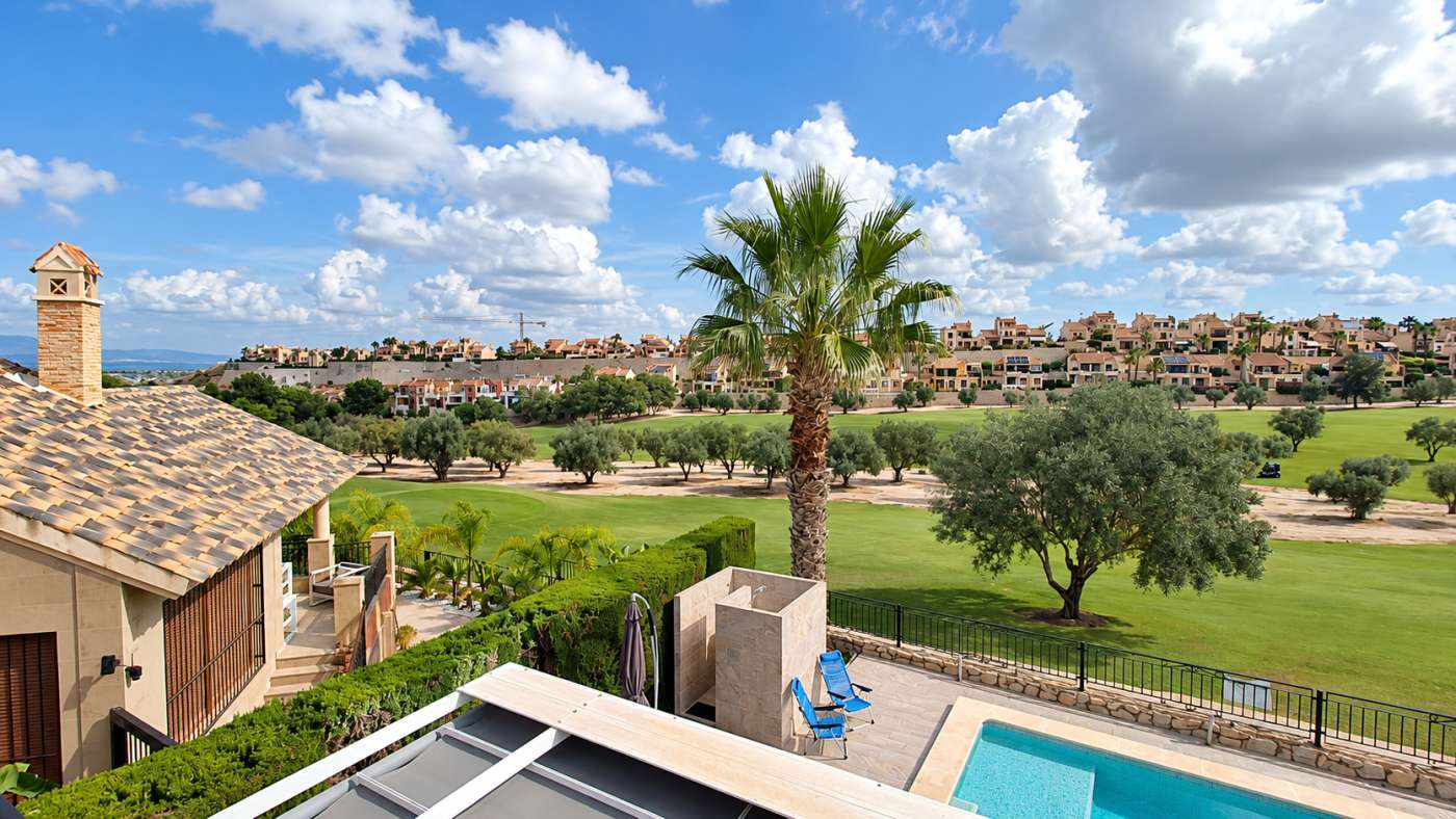 For sale - 3 Bedroom 2 Bathroom Villa in Algorfa - Inland  - Alicante