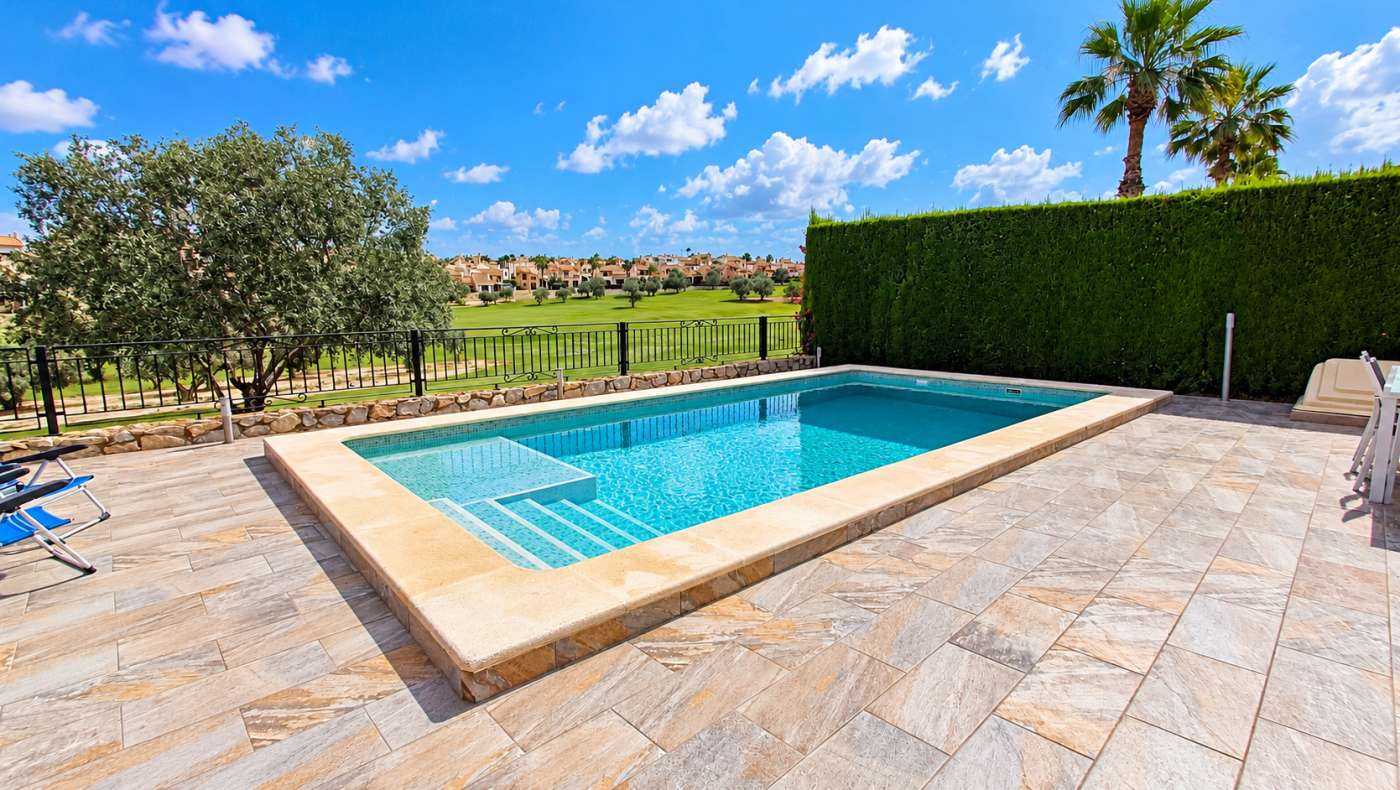 For sale - 3 Bedroom 2 Bathroom Villa in Algorfa - Inland  - Alicante