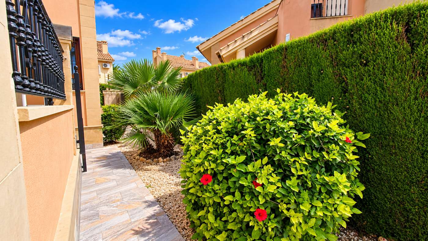 For sale - 3 Bedroom 2 Bathroom Villa in Algorfa - Inland  - Alicante