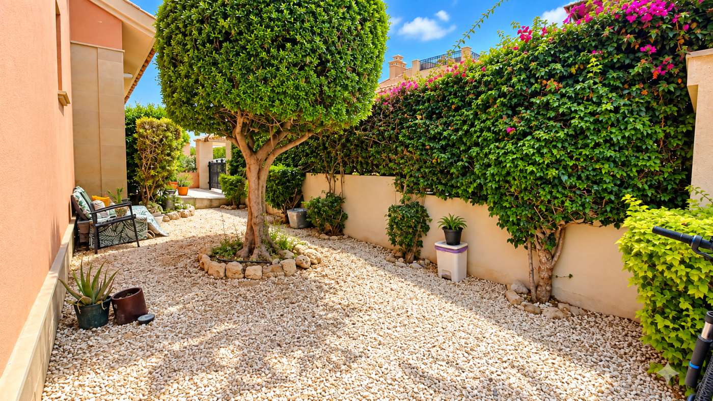 For sale - 3 Bedroom 2 Bathroom Villa in Algorfa - Inland  - Alicante
