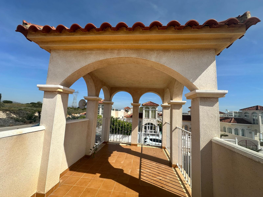For sale - 2 Bedroom 1 Bathroom Villa in Lo Crispin - Inland  - Alicante