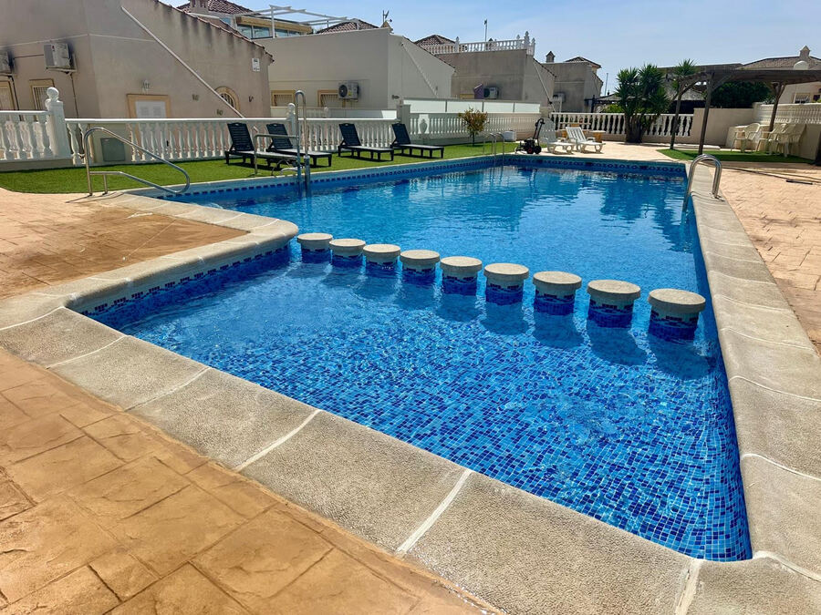 For sale - 2 Bedroom 1 Bathroom Villa in Lo Crispin - Inland  - Alicante