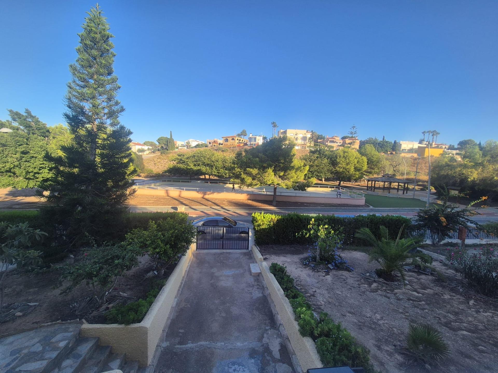 For sale - 3 Bedroom 2 Bathroom Villa in Torrevieja - Los Balcones - Los Altos Del Edén  - Alicante