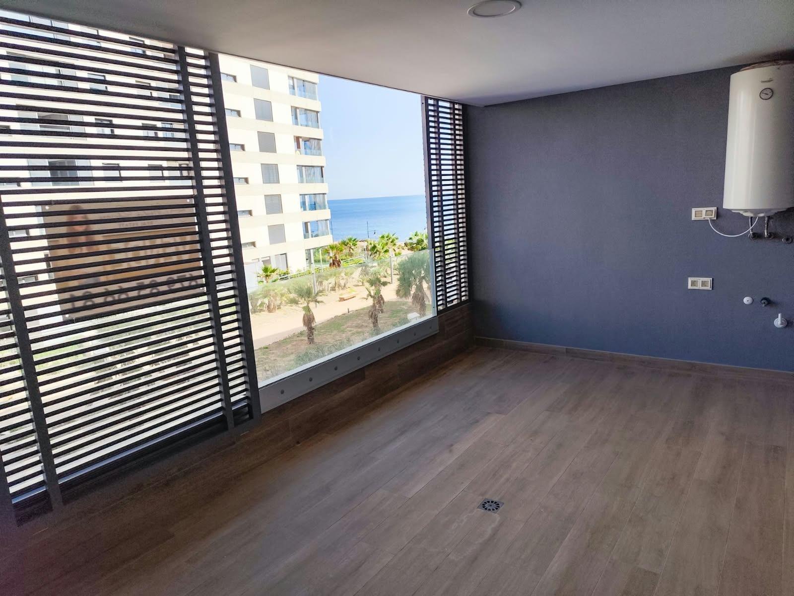 For sale - 3 Bedroom 2 Bathroom Apartment in Orihuela Costa - Punta Prima  - Alicante