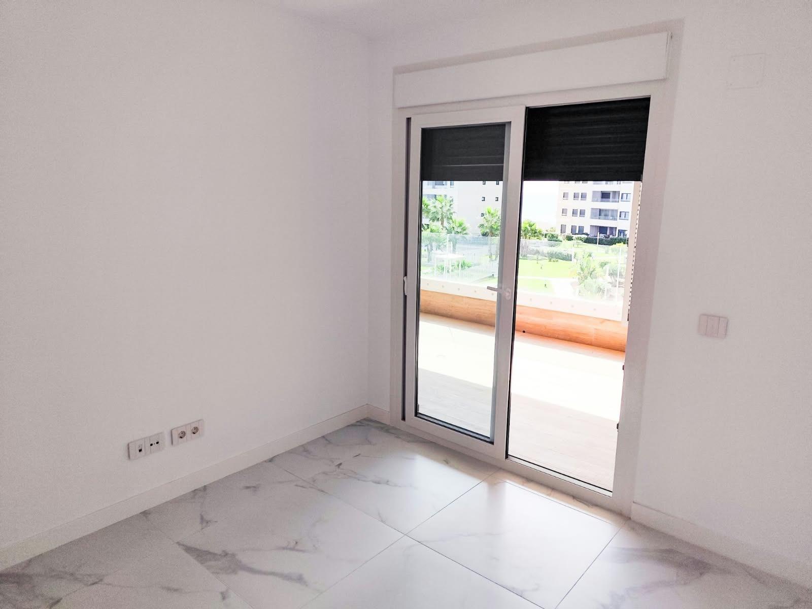 For sale - 3 Bedroom 2 Bathroom Apartment in Orihuela Costa - Punta Prima  - Alicante