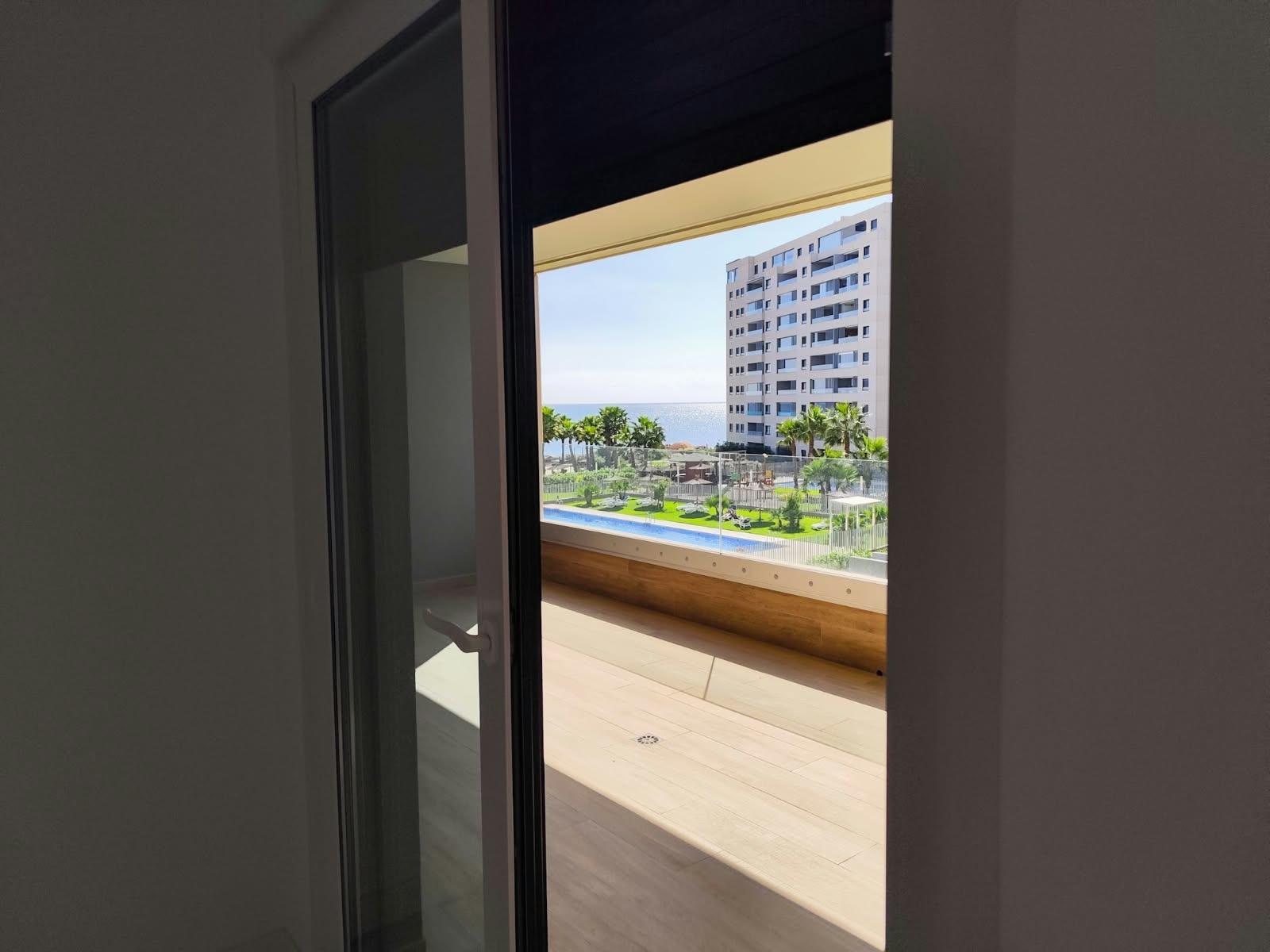 For sale - 3 Bedroom 2 Bathroom Apartment in Orihuela Costa - Punta Prima  - Alicante