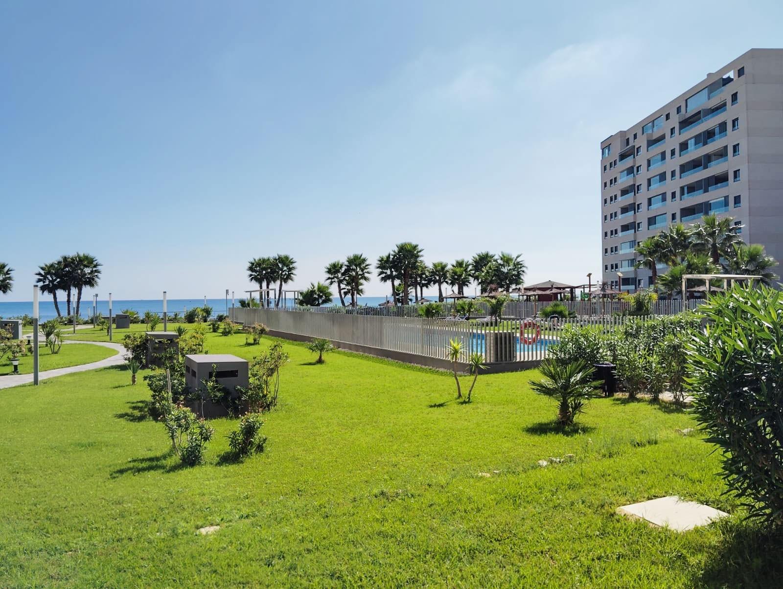 For sale - 3 Bedroom 2 Bathroom Apartment in Orihuela Costa - Punta Prima  - Alicante