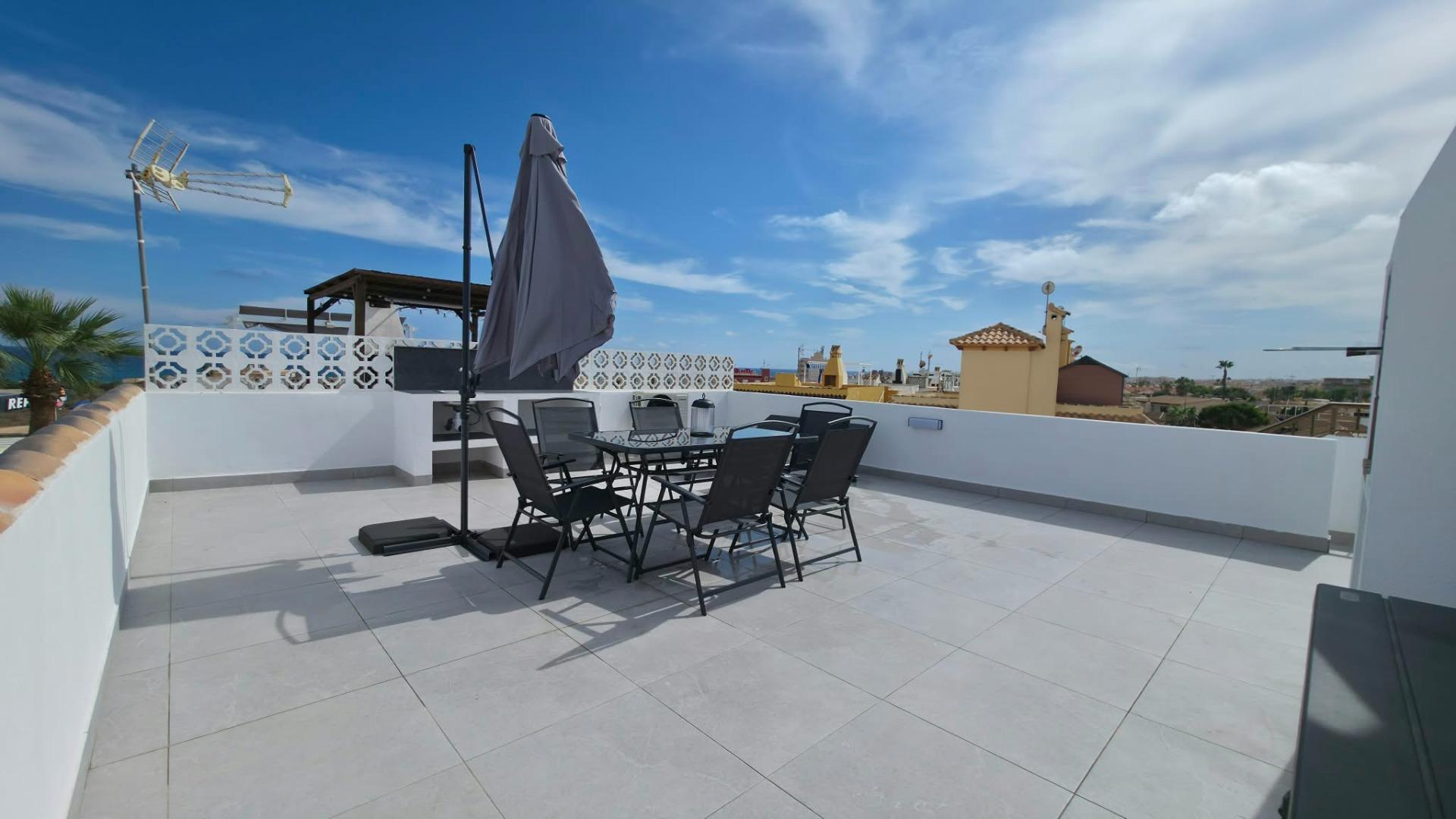 For sale - 2 Bedroom 1 Bathroom Bungalow in Torrevieja - Zona Los Frutales  - Alicante