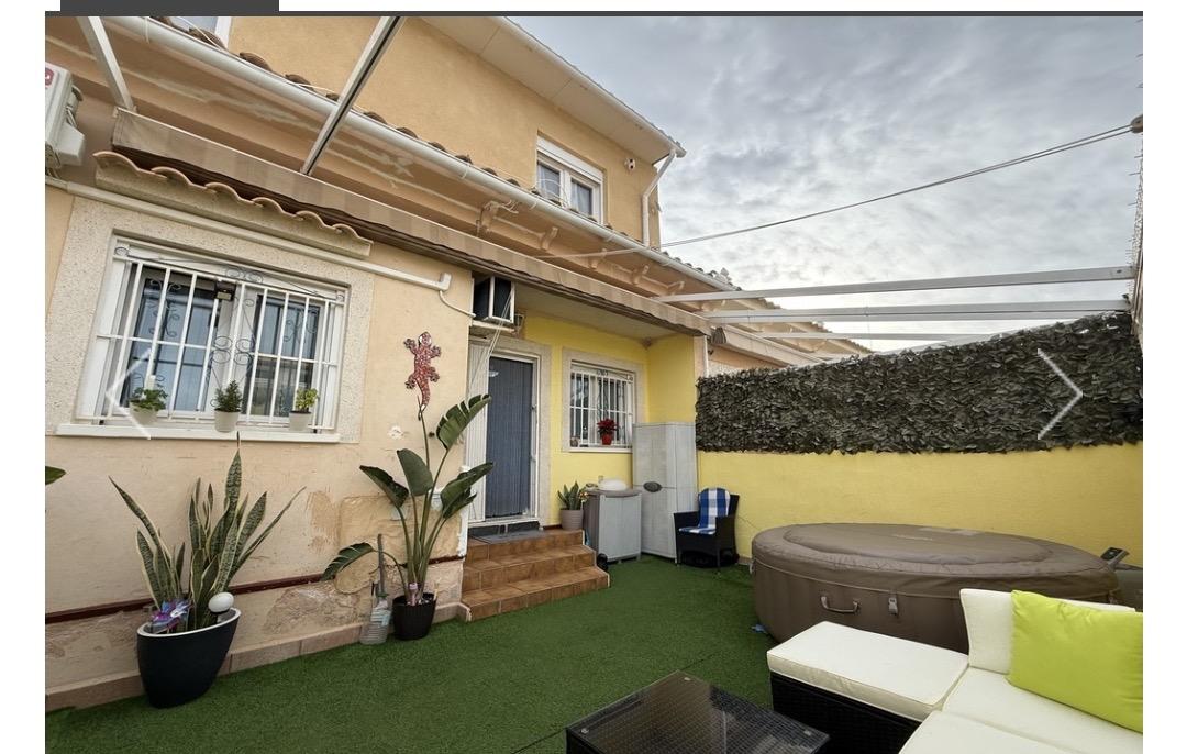 For sale - 4 Bedroom 3 Bathroom Town House in Orihuela Costa - La Florida  - Alicante