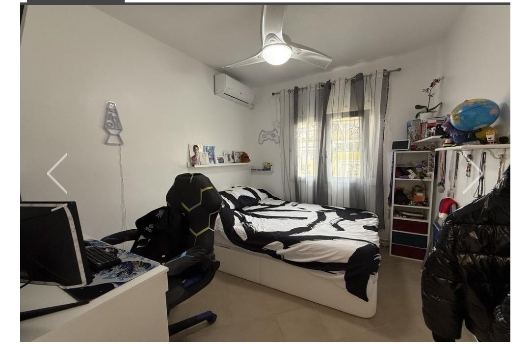 For sale - 4 Bedroom 3 Bathroom Town House in Orihuela Costa - La Florida  - Alicante