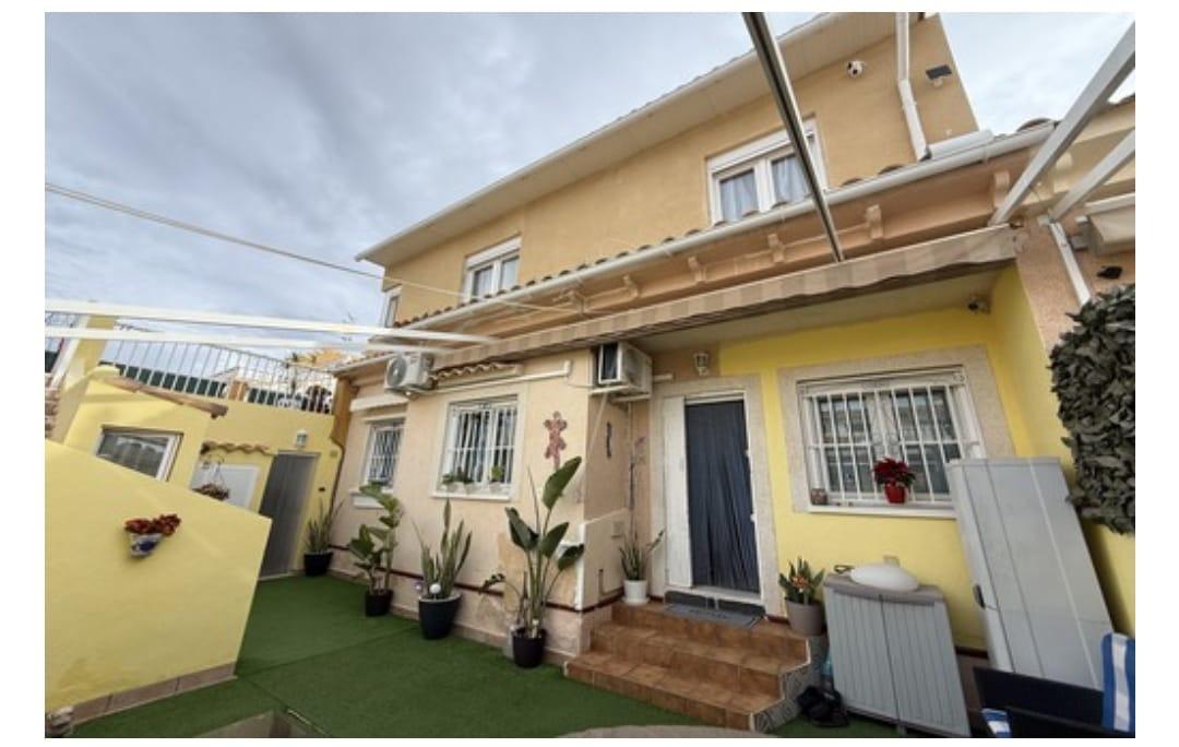 For sale - 4 Bedroom 3 Bathroom Town House in Orihuela Costa - La Florida  - Alicante