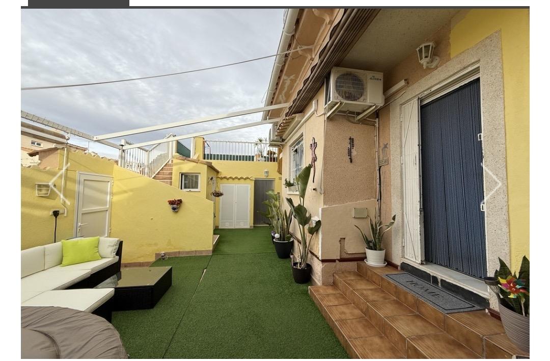 For sale - 4 Bedroom 3 Bathroom Town House in Orihuela Costa - La Florida  - Alicante